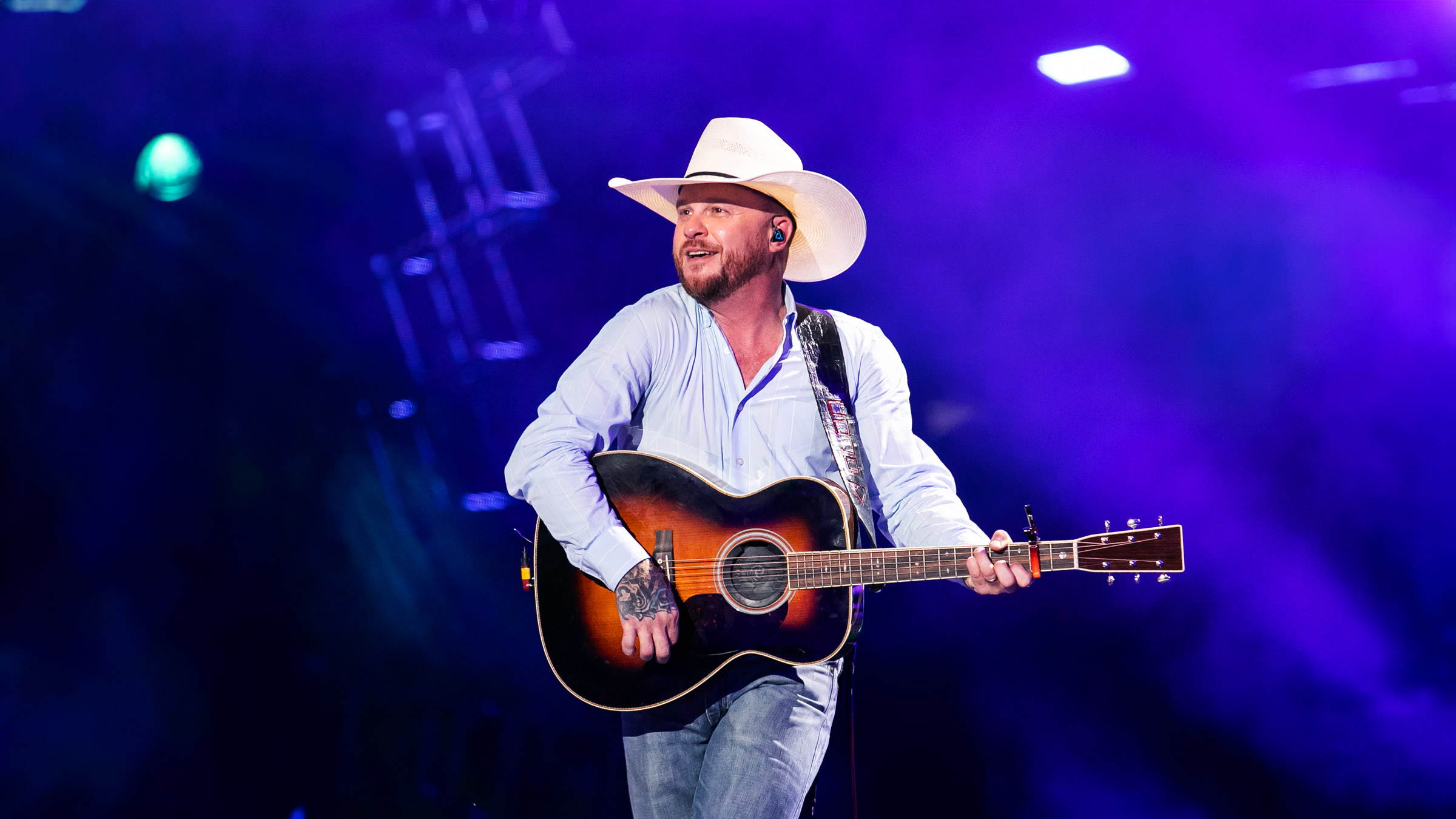 Cody Johnson live